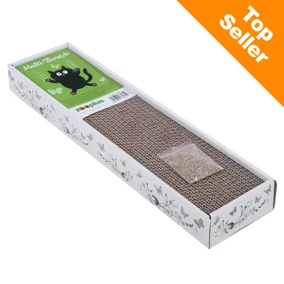 Kattklösbräda Multi-Scratch av wellpapp i vit kartong med fjärilsmotiv, påse med kattmynta och etikett med svart katt, varumärke zooplus. Orange hörn: Top Seller.