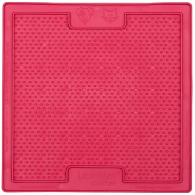 LickiMat Soother Classic Licking Mat – Pink - 23 x 20 x 1 cm (L x W x H)