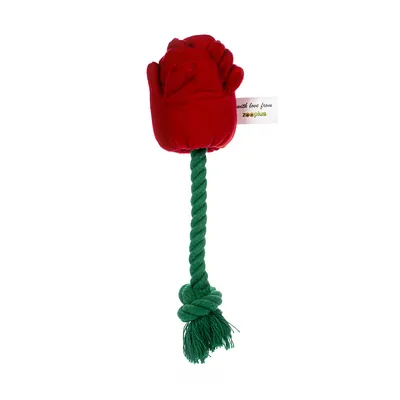 Rood stoffen speelgoed in de vorm van een roos met groen touw en knoop, label met opschrift 'with love from zooplus'.
