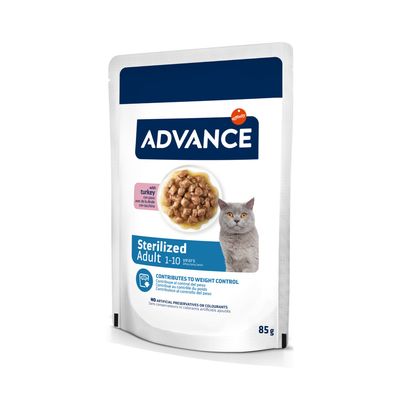ADVANCE Sterilized Adult 1–10 years cat food with turkey, 85g pouch. Contributes to weight control. No artificial preservatives or colourants. Image of grey cat and food pieces in gravy.