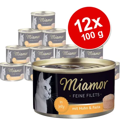Lot de 12 boîtes Miamor Feine Filets In Jelly mit Huhn & Pasta, 100 g chacune. Texte en allemand sur l’emballage.