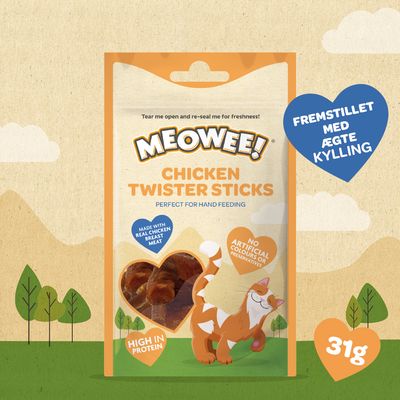 Meowee! Chicken Twister Sticks, lavet af kyllingebryst, velegnet til håndfodring. Uden kunstige farvestoffer eller konserveringsmidler, højt proteinindhold.