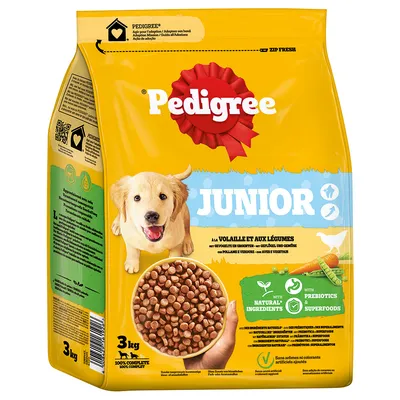 Balení Pedigree Junior 3 kg, granule pro štěňata. Viditelné texty: NATURAL INGREDIENTS, WITH PREBIOTICS & SUPERFOODS, 100% COMPLETE. Zobrazené granule a zelenina.