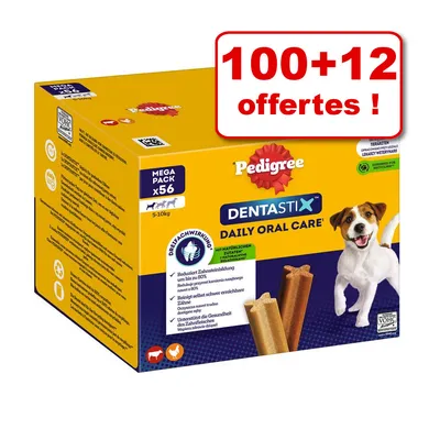 Boîte Pedigree Dentastix Daily Oral Care, méga pack x56 pour chiens 5–10 kg. Offre 100+12 offertes visible sur l’emballage. Deux sticks dentaires illustrés.