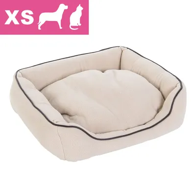 Beige firkantet kæledyrsseng i stof med sort kant. Øverst til venstre vises XS og silhuetter af hund og kat.