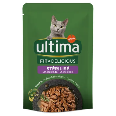 Ultima Fit & Delicious Sterilisé cibo umido per gatti, ricetta in salsa. Confezione con immagine di pezzi di carne e gatto in alto.