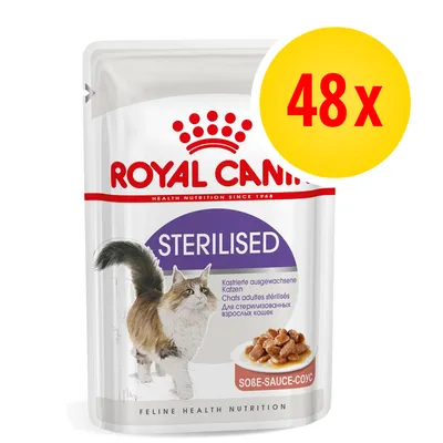 Royal Canin Sterilised, sobre de comida húmeda para gatos esterilizados, pack de 48 unidades. Texto visible: STERILISED, SOßE-SAUCE-СОУС.