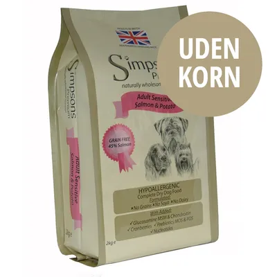 Simpsons Premium Adult Sensitive Salmon & Potato, 2 kg. UDEN KORN. Grain free 45% salmon, hypoallergenic, no grains, no soya, no dairy. Med glucosamin, MSM, chondroitin, tranebær, prebiotika. Simpsons Premium Adult Sensitive Salmon & Potato, 2 kg. UDEN KORN. Grain free 45% salmon, hypoallergenic, no grains, no soya, no dairy. Med glucosamin, MSM, chondroitin, tranebær, prebiotika.