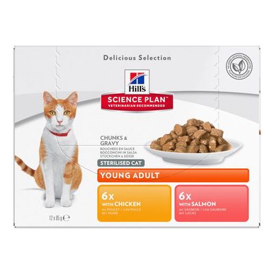 Hill's Science Plan Sterilised Cat Young Adult, Chunks & Gravy. 6x s piletinom, 6x s lososom. Pakiranje od 12 x 85 g. Prikaz mačke i zdjelice hrane na ambalaži.