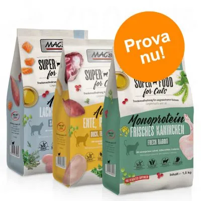 Tre påsar MAC's Super Food for Cats torrfoder, synliga sorter: lax, anka och kanin. Stor orange cirkel med texten 'Prova nu!'. Synlig vikt: 1,5 kg. Tre påsar MAC's Super Food for Cats torrfoder, synliga sorter: lax, anka och kanin. Stor orange cirkel med texten 'Prova nu!'. Synlig vikt: 1,5 kg.