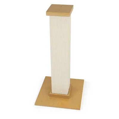 Kratzsäule aus Holz mit beigem Sisalbezug und quadratischer Bodenplatte.