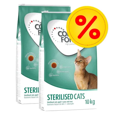 Två påsar torrfoder för steriliserade katter, 10 kg vardera, text: 'STERILISED CATS', synlig kattbild och stor gul rabattikon med röd procenttecken.