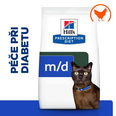 Hill's Prescription Diet m/d, obrázok mačky, text: PÉČE PŘI DIABETU, symbol sliepky v oranžovom kruhu. Text na obale je v češtine.