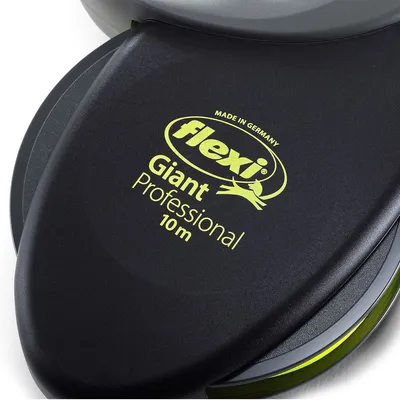 Smycz Flexi Giant Professional 10 m, napis: Made in Germany. Widoczna czarna obudowa z żółtym nadrukiem marki i modelu.