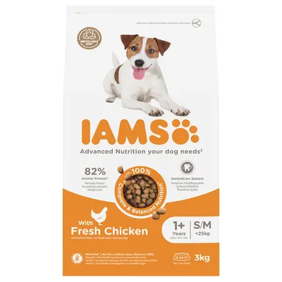 IAMS hondenvoer met verse kip, 82% dierlijk eiwit, DentalCare System, geschikt voor honden 1+ jaar, S/M <25 kg, 3 kg zak. 100% complete voeding. Recyclebare verpakking.