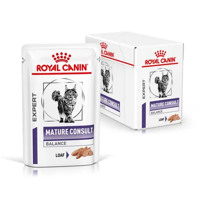 Royal Canin Expert Mature Consult Balance Loaf, sachet et boîte avec illustration de chat et morceaux de pâtée visibles sur l’emballage. Texte : BALANCE, LOAF.