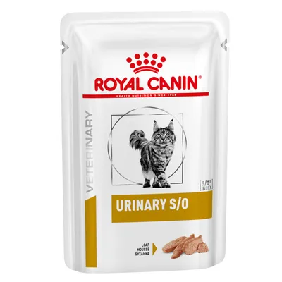 Royal Canin URINARY S/O VETERINARY kissan märkäruoka, pakkauksessa kuva kissasta ja annospala ruoasta, teksti: LOAF MOUSSE БУХАНКА