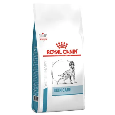 Royal Canin Veterinary Nutrition SKIN CARE -koiranruokapakkaus, valkoinen pussi, jossa koiran kuva ja sininen teksti SKIN CARE
