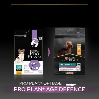 Преход от PURINA PRO PLAN OPTIAGE Small & Mini Adult 9+ към PURINA PRO PLAN Age Defence Small & Mini Adult 9+. Видими опаковки и маркировка за високо съдържание на протеин.