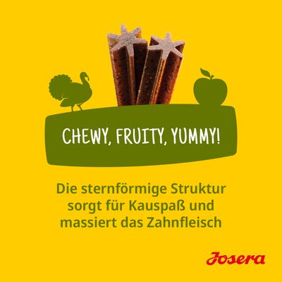 Josera Kausnack mit sternförmiger Struktur, sorgt für Kauspass und massiert das Zahnfleisch. Text: Chewy, Fruity, Yummy!