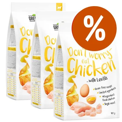 Tre confezioni di Greenwoods Don’t worry eat Chicken with Lentils, visibile scritta in inglese e simbolo percentuale arancione per offerta. Tabella nutrizionale stampata sul fronte.