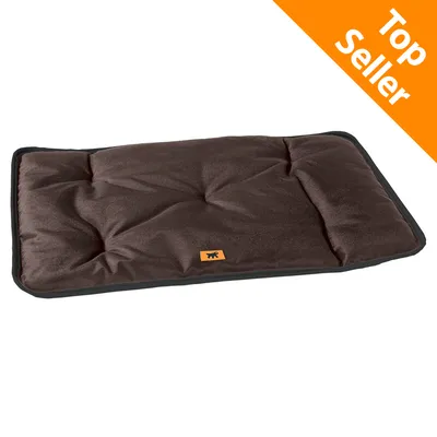 Cuscino rettangolare marrone in tessuto, etichetta arancione con sagoma animale, angolo superiore destro con scritta Top Seller su sfondo arancione. Cuscino rettangolare marrone in tessuto, etichetta arancione con sagoma animale, angolo superiore destro con scritta Top Seller su sfondo arancione.