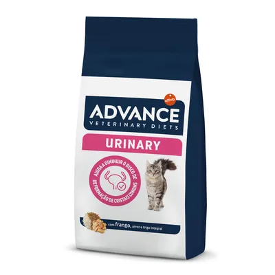 Saco de ração Advance Veterinary Diets Urinary para gatos, texto visível: 'Ajuda a diminuir o risco de formação de cristais comuns', com frango, arroz e trigo integral. Saco de ração Advance Veterinary Diets Urinary para gatos, texto visível: 'Ajuda a diminuir o risco de formação de cristais comuns', com frango, arroz e trigo integral.