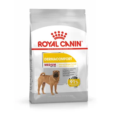 Royal Canin Dermacomfort Medium hondenvoer, Reduced Allergen Formula, afbeelding van hond, 91% owners satisfied, grote zak met merknaam en productinformatie zichtbaar.