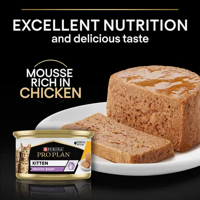 Purina Pro Plan Kitten Healthy Start mousse s piletinom, limenka i komad hrane na tanjuru. Tekst: Excellent nutrition and delicious taste, mousse rich in chicken.