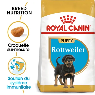 Sachet Royal Canin Puppy Rottweiler, croquette sur-mesure, soutien du système immunitaire, image d’un chiot Rottweiler. Texte visible : Breed Nutrition.