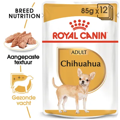 Royal Canin Adult Chihuahua natvoer, 85g x12. Tekst: Breed Nutrition, Aangepaste textuur, Gezonde vacht. Afbeelding van een chihuahua en voer op een bord.
