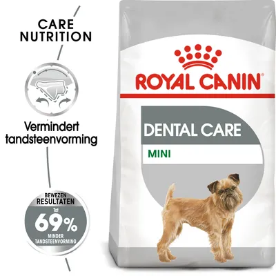 Royal Canin Dental Care Mini hondenvoer, tekst: vermindert tandsteenvorming, bewezen resultaten tot 69% minder tandsteenvorming. Afbeelding van kleine hond op de verpakking.