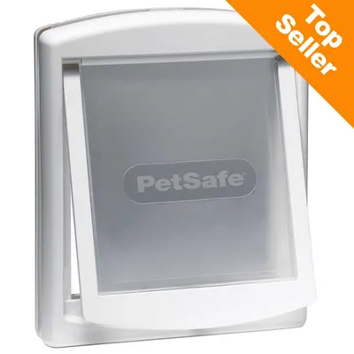 Dvířka PetSafe s nápisem „Top Seller“ v rohu. Průhledné plastové dvířka bílé barvy, značka PetSafe viditelná na přední straně.
