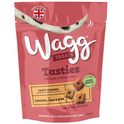 Wagg Treats Tasties for dogs 8 weeks old and over, oven baked tasty chunks with chicken, ham and beef, enriched with vitamins and minerals, great for training, 125g pack.