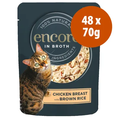 Encore In Broth Chicken Breast with Brown Rice, embalagem de 48 x 70 g. Texto visível: 100% natural ingredients. Imagem de peito de frango com arroz integral e gato na frente da embalagem.