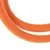 Nahaufnahme eines orangefarbenen, geflochtenen Seils aus Textilmaterial.