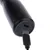 Nahaufnahme eines schwarzen Geräts mit USB-C-Anschluss und DC5V-Markierung, verbunden mit einem USB-C-Kabel.
