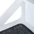 Detailansicht einer weissen Ecke mit grauem Teppich und dreieckigem Ausschnitt im Design.