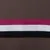Détail de tissu marron avec bandes horizontales rouge, blanche et noire. Matière textile visible en gros plan.