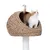 Arbre à chat avec niche en osier tressé, chat roux et blanc debout à l’intérieur. Support recouvert de corde blanche visible sous la niche.