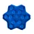 Giocattolo in plastica blu a forma di stella con più incavi rotondi e viti per il fissaggio.