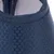 Gros plan sur un tissu bleu à motif hexagonal, couture visible. Matière synthétique avec doublure intérieure claire.