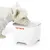 Hond drinkt uit een witte drinkfontein met rode opdruk 'CAT MATE'.