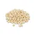 Cubetti di alimento per pet, colore beige chiaro, disposti in un mucchio su sfondo bianco. Nessun marchio o testo visibile.