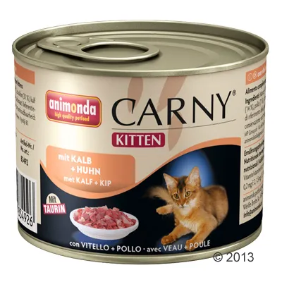 Blik Animonda Carny Kitten natvoer, met kalf en kip, zichtbaar merknaam, productnaam, ingrediëntenvermelding, afbeelding van kitten en vlees, tekst: 'mit Taurin'.