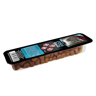 Barquette de friandises pour chat, marque alpha spirit, texte visible : Fish Snacks, 35 g. Image d’un chat et pictogrammes sur l’emballage.