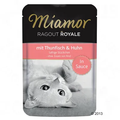 Miamor Ragout Royale -kissanruoka, mit Thunfisch & Huhn, Saftige Stückchen, ohne Zusatz von Rind, In Sauce. Pakkauksessa harmaa kissa.
