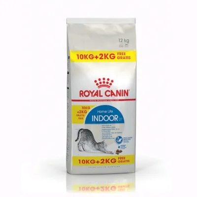 Zak Royal Canin Home Life Indoor 27 kattenvoer, 12 kg. Tekst: 10KG+2KG FREE GRATIS. Afbeelding van een kat op de verpakking.