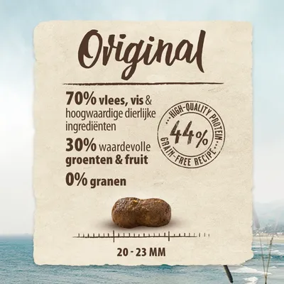 Original. 70% vlees, vis & hoogwaardige dierlijke ingrediënten, 30% waardevolle groenten & fruit, 0% granen. High-quality protein 44%. Brokgrootte 20–23 mm.