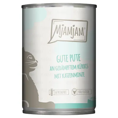 MjAMjAM Gute Pute an gedämpftem Kürbis mit Katzenminze. Getreidefrei, viel Fleisch.